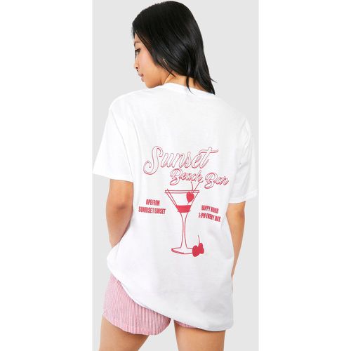 Petite" Oversized Cocktail Graphic T-Shirt - boohoo - Modalova