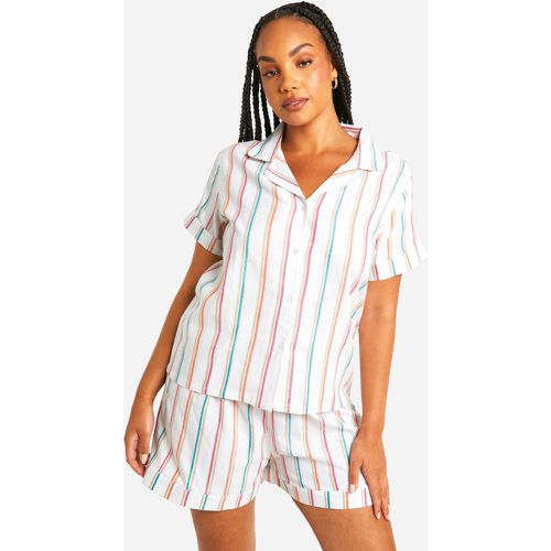 Grande Taille - Ensemble De Pyjama Rayé Avec Chemise Et Short - 46 - boohoo - Modalova