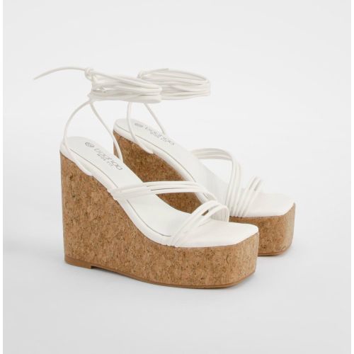 Chaussures Compensées À Lacets Et Bretelles - Pointure Large - 38 - boohoo - Modalova