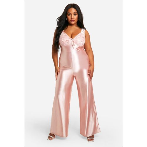 Grande Taille - Combinaison Large Satinée À Détails En Dentelle - 44 - boohoo - Modalova