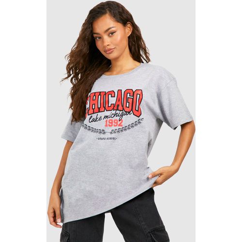 Oversized Chicago Chest Print Cotton Tee - boohoo - Modalova