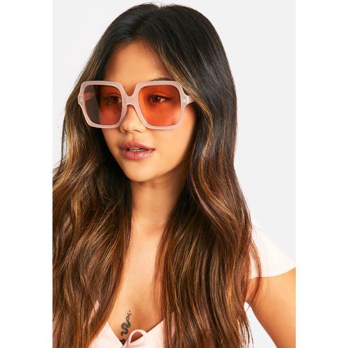 Lunettes De Soleil Carrées À Imprimé Nu - One Size - boohoo - Modalova