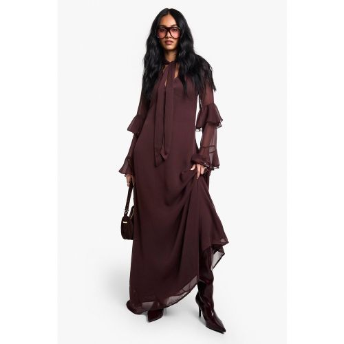 Robe Longue En Mousseline De Soie À Manches Évasées - 36 - boohoo - Modalova