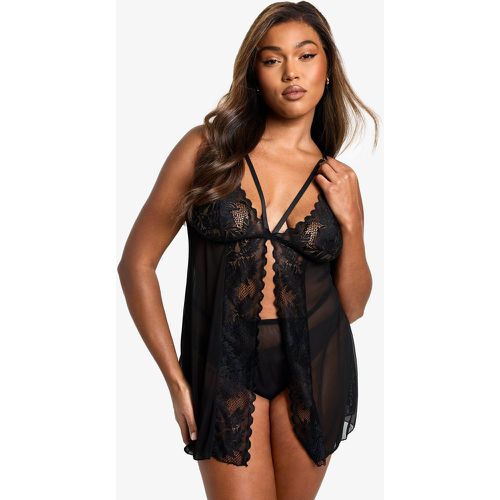 Grande Taille - Nuisette Fendue En Dentelle - 50 - boohoo - Modalova