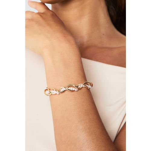 Bracelet Torsadé En Perle - One Size - boohoo - Modalova