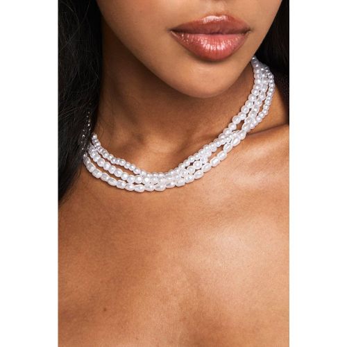 Collier Perlé À Chaînes Multiples - One Size - boohoo - Modalova