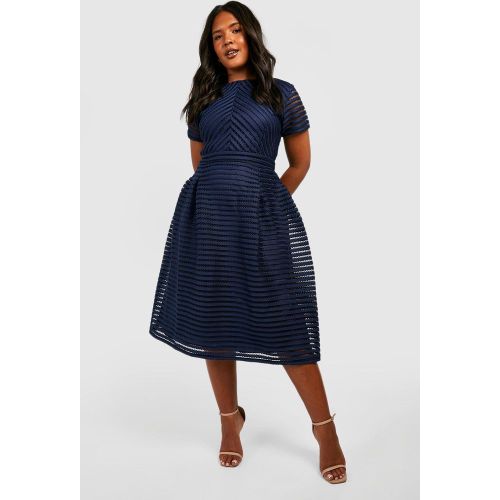 Grande Taille - Robe Mi-Longue Ample Texturée - 44 - boohoo - Modalova