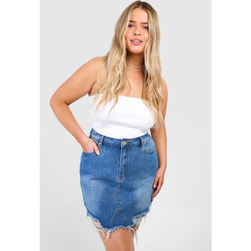 Grande Taille - Jupe Courte En Jean À Déchirures - 44 - boohoo - Modalova