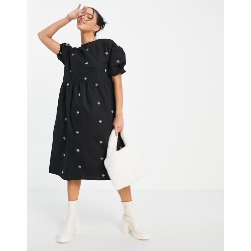 Robe babydoll mi-longue à manches bouffantes avec motif champignon contrastant brodé - Native Youth - Modalova