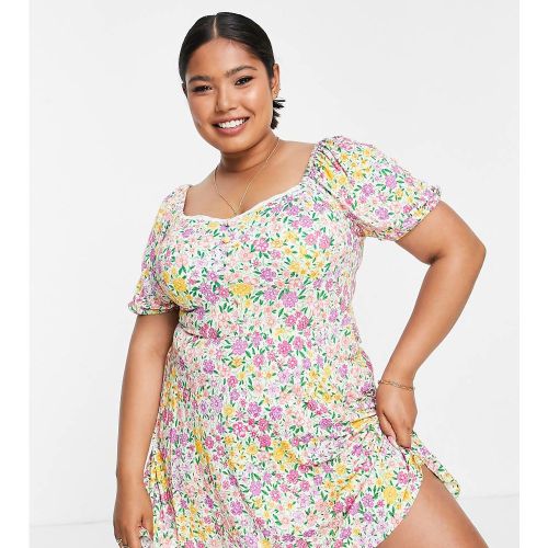 ASOS DESIGN Curve - Robe courte rétro à fleurs avec manches courtes et finitions dentelle - Couleurs vives - ASOS Curve - Modalova