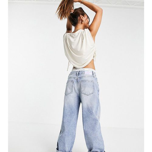 Jean ample à ourlets retroussés - moyen délavé - Exclusivité - Calvin Klein Jeans - Modalova