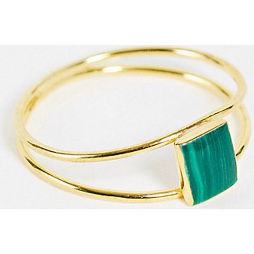 Bague à double anneau en argent massif plaqué or avec pierre verte - Kingsley Ryan Curve - Modalova