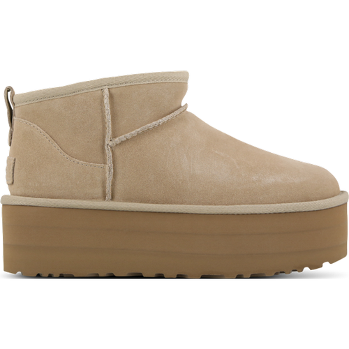 Classic Bottines - Taille: 41 - Cuir - Foot Locker - Ugg - Modalova