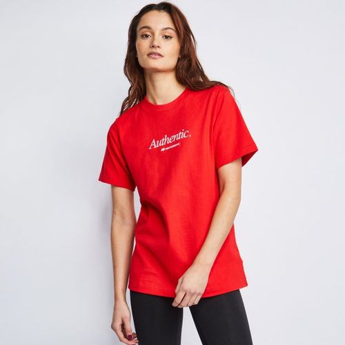 Athletics T-Shirts - Rouge - Taille: XS - Foot Locker - New Balance - Modalova