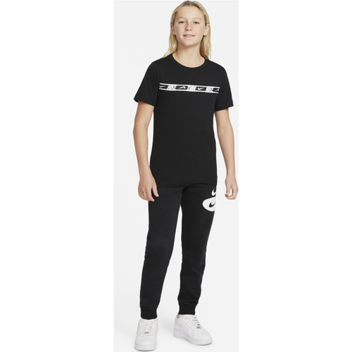 Boys Repeat Shortsleeve Tee - Primaire-college T-shirts - Nike - Modalova