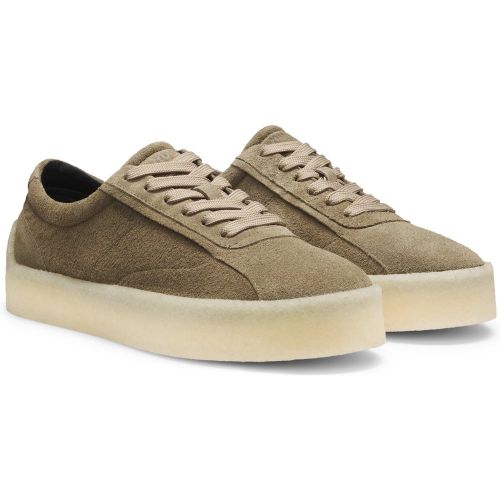 Chaussures derby en cuir suédé avec semelle extérieure en crêpe de gomme - HUGO - Modalova