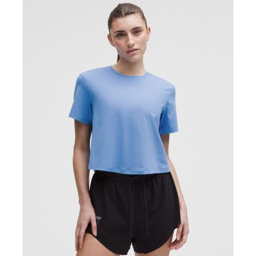 “ T-Shirt Pace Crush Ã  motif et dos croisÃ©s â€“ Taille 2XS - lululemon - Modalova