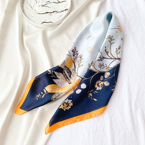 Foulard avec imprimé fleur - SHEIN - Modalova