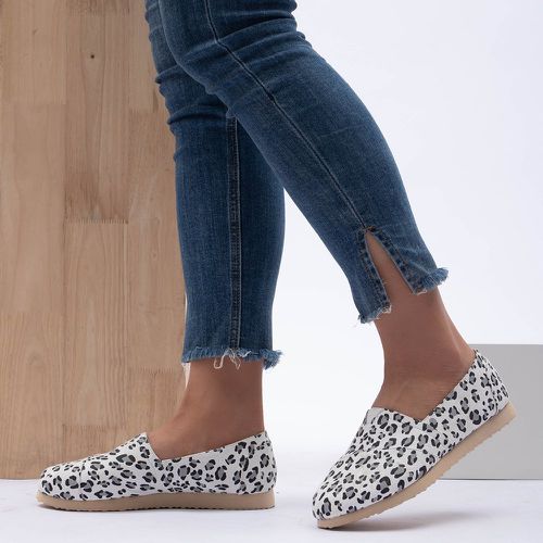 Chaussures plates glissantes à léopard - SHEIN - Modalova