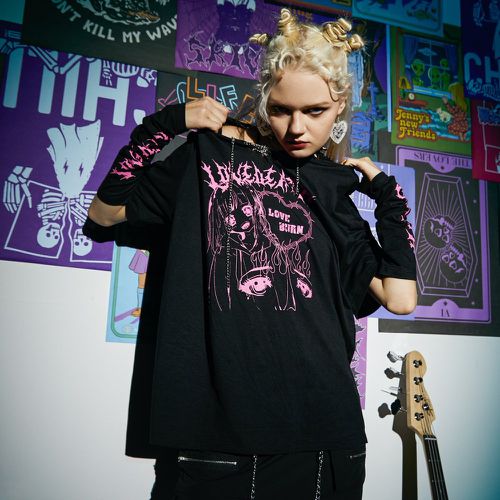 Anime T-shirt oversize à motif lettres et figure & 1 paire Manchette - SHEIN - Modalova