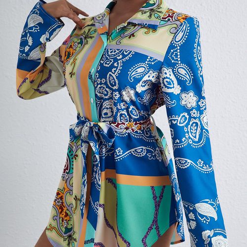 Robe chemise à imprimé patchwork ceinturé - SHEIN - Modalova