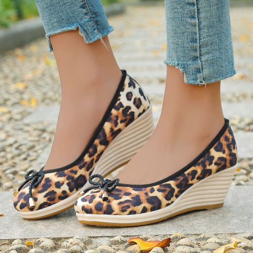 Chaussures compensées avec motif léopard à nœud papillon - SHEIN - Modalova