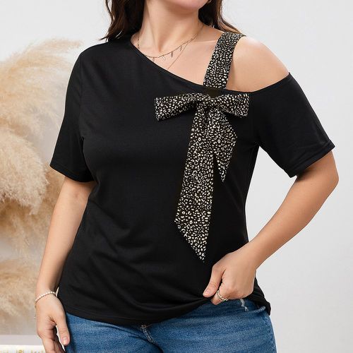 T-shirt à léopard à nœud à col asymétrique - SHEIN - Modalova