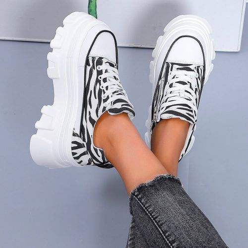 Chaussures skateboard zèbre graphique à lacets - SHEIN - Modalova
