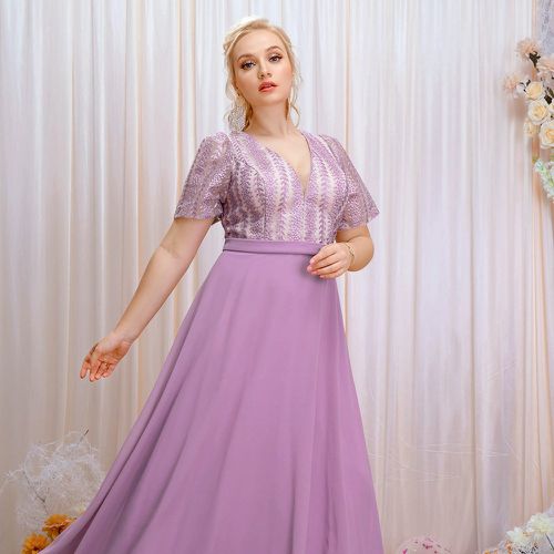 Robes de demoiselle d'honeur grandes tailles Broderie Glamour Unicolore - SHEIN - Modalova