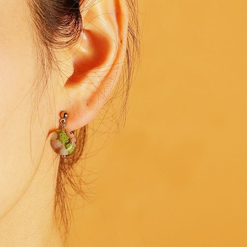 Pendants d'oreilles ronds à détail de fleur - SHEIN - Modalova
