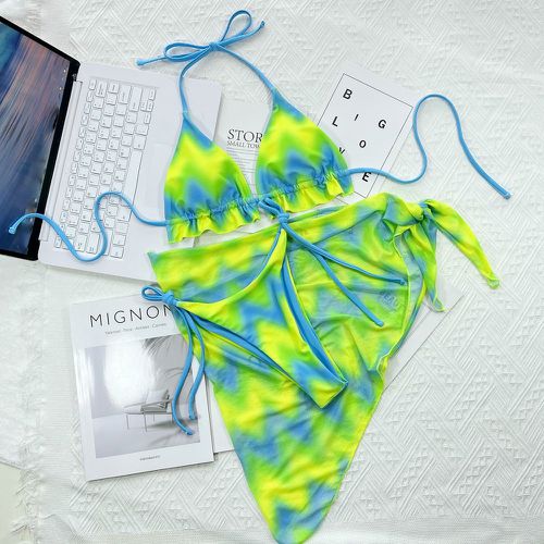 Bikini triangulaire ras-du-cou à chevron à plis avec jupe de plage - SHEIN - Modalova