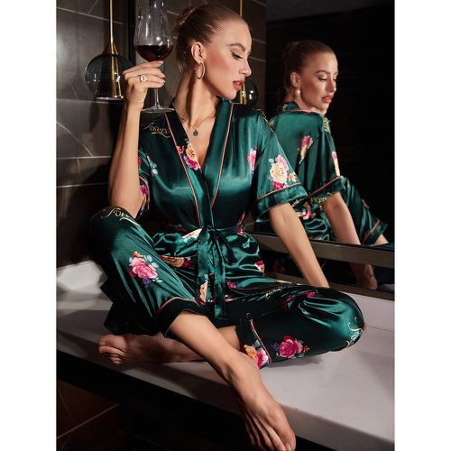Ensemble de pyjama à imprimé lettre et floral ceinturé en satin - SHEIN - Modalova