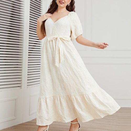 Robe longue manches bouffantes à volants ceinturé - SHEIN - Modalova