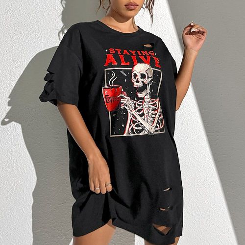 Robe t-shirt à motif squelette et lettres déchiré - SHEIN - Modalova