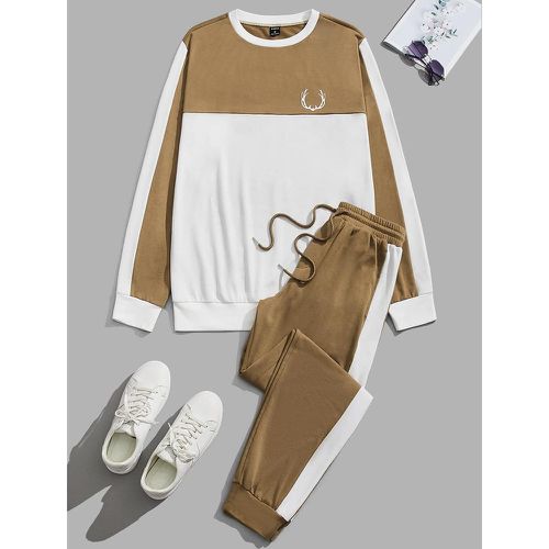 Sweat-shirt à imprimé bois bicolore & Pantalon de survêtement à cordon - SHEIN - Modalova