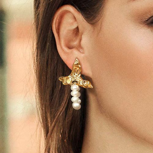 Boucles d'oreilles perle de culture & à détail papillon - SHEIN - Modalova