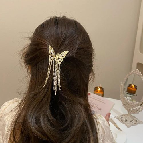 Griffe à cheveux à strass à franges & à fausse perle design papillon - SHEIN - Modalova