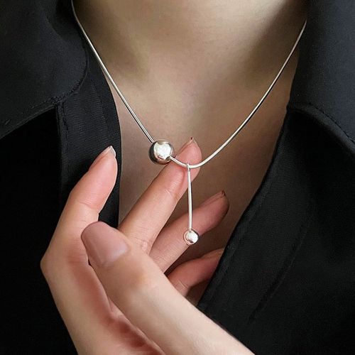 Collier avec pendentif à perles - SHEIN - Modalova