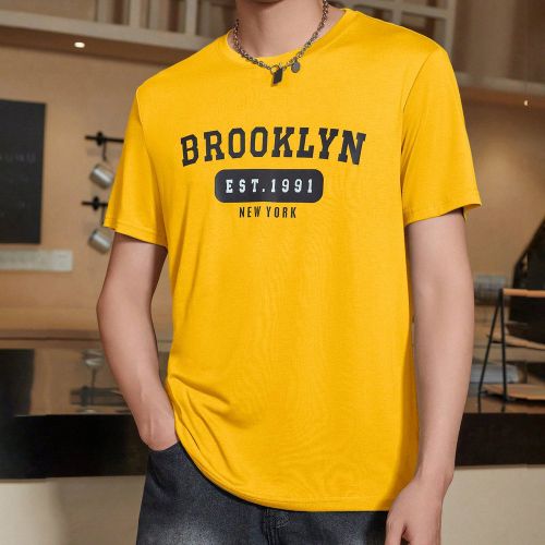T-shirt casual à manches courtes col rond imprimé de lettress - SHEIN - Modalova