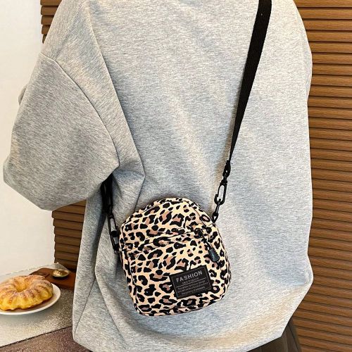 Mini sac bandoulière avec patch léopard, sac à imprimé léopard - SHEIN - Modalova