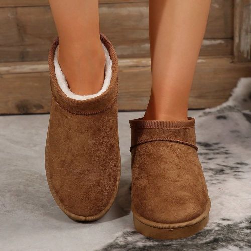 Bottes de neige à bout fermé avec doublure en peau de mouton, semelle épaisse, pantoufles en laines, sandales à enfiler - SHEIN - Modalova