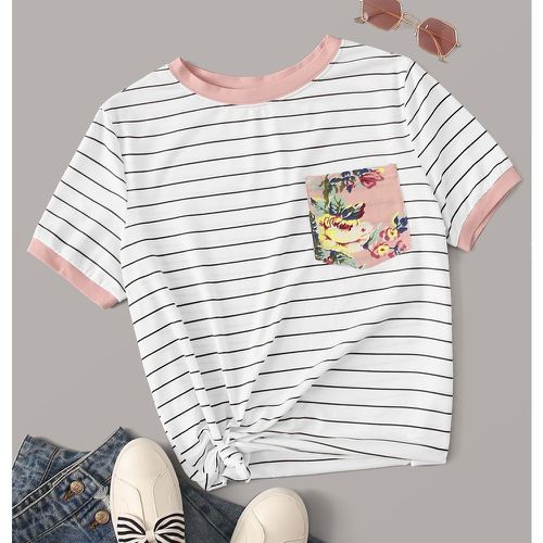 T-shirt à rayures avec poche fleurie - SHEIN - Modalova