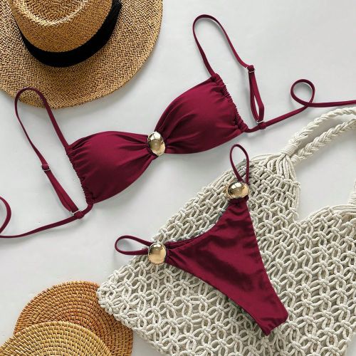 Pièces Ensemble de bikini avec Top à fines bretelles brillant et string. Tenue de plage pour les vacances d'été - SHEIN - Modalova