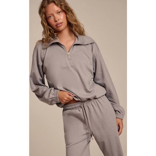 Grey Haut Doux À Fermeture Éclair Quart Marron Foncé | Taille 32 - PrettyLittleThing - Modalova