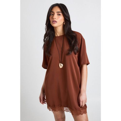 Robe T-shirt Ample Tissée Avec Ourlet En Dentelle | Taille 36 - boohoo - Modalova