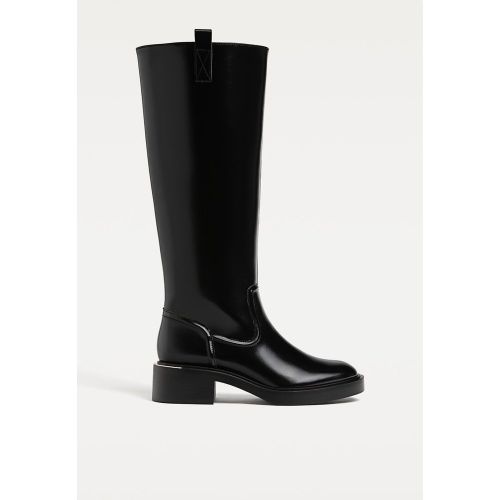 Bottes plates style équestre 35 - Stradivarius - Modalova
