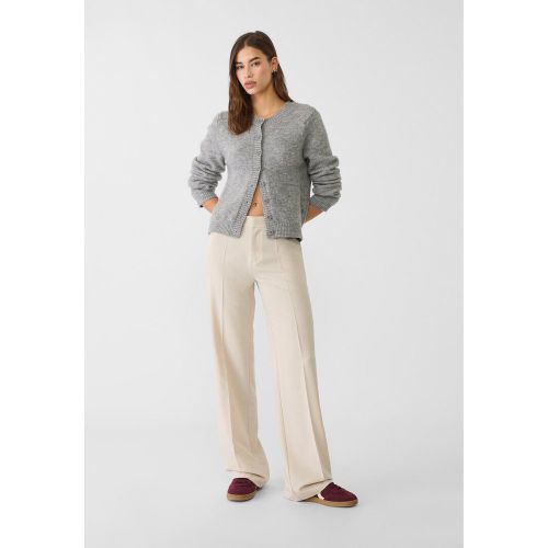 Pantalon droit habillé Écru 32 - Stradivarius - Modalova