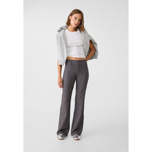 Pantalon habillé flare 32 - Stradivarius - Modalova