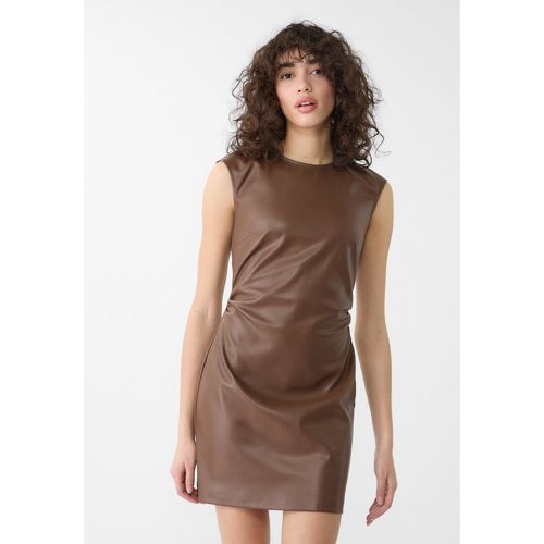 Robe courte similicuir mini manches XS - Stradivarius - Modalova