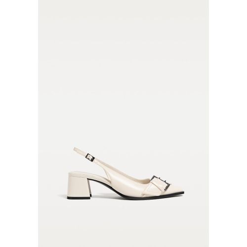 Ballerines à talon avec boucle 35 - Stradivarius - Modalova